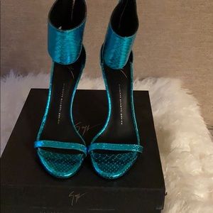 Giuseppe Sandal Heel